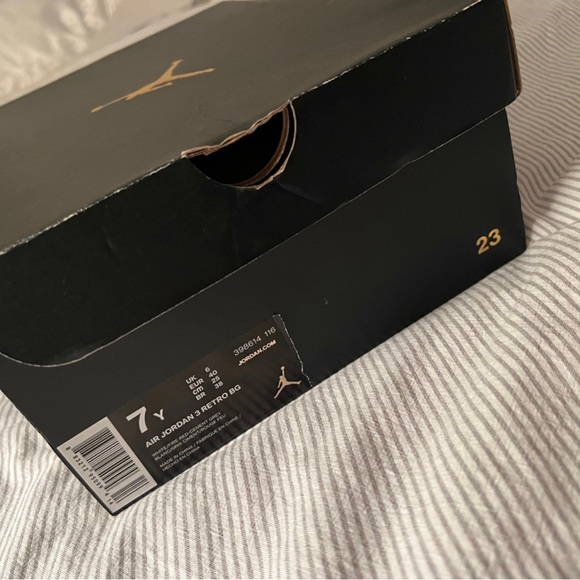 2018 Jordan 3 Retro - Picture 6 of 9